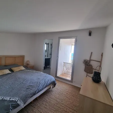 Apartment : 2 Au Bord Des Falaises
